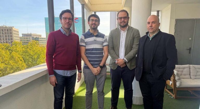 Deveco y Abbant se alian