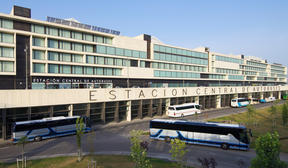 Fachada de la Estación Central de Autobuses de Zaragoza